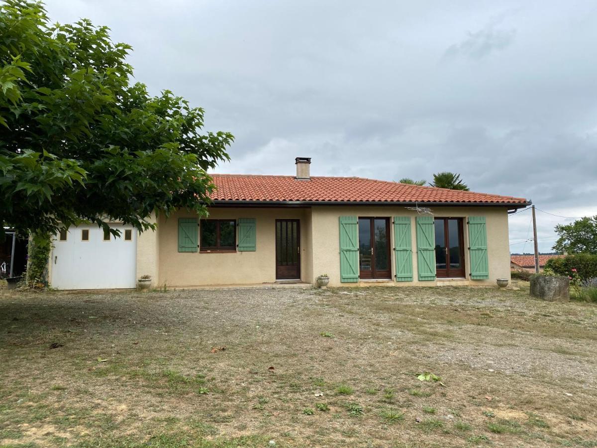Maison en campagne avec vue sur les Pyrénées Estampes Exterior foto